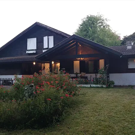 Slow House Y La De Miss Slower Villa Nigrán