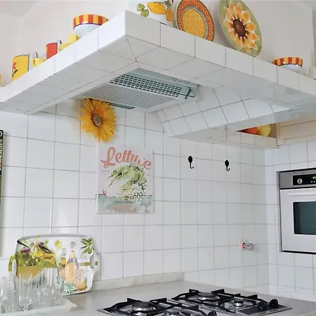 Villa Slow House Y La De Miss Slower