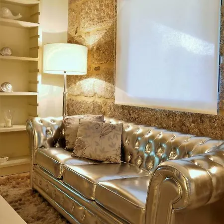 Slow House Y La De Miss Slower Nigrán